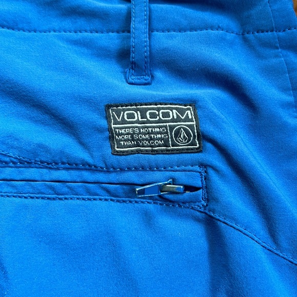 Blue volcom dual shorts size 34 ( hybrid ) - Picture 2 of 7